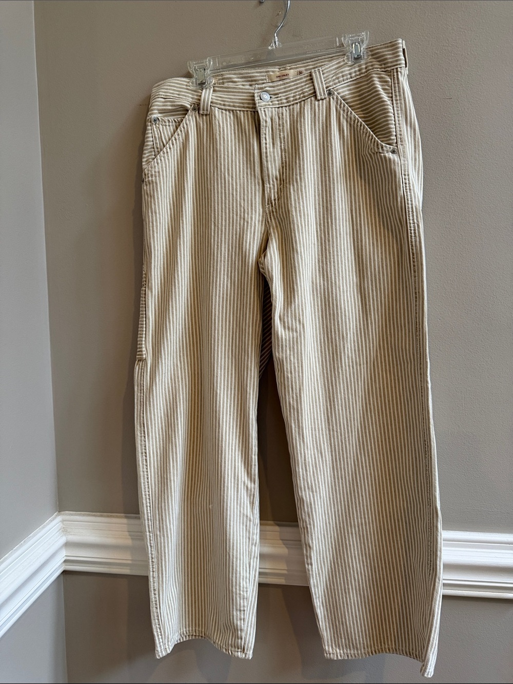 Levis Premium Dad Utility Beige Stripe Jeans Size 30